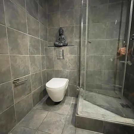 Apartman Stylish With A Chefs Kitchen